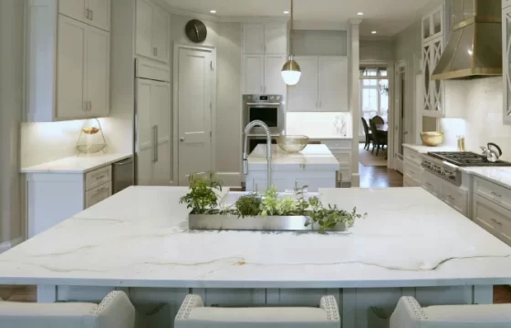 How to Incorporate Quartz Slabs in Open-Concept Kitchen Designs